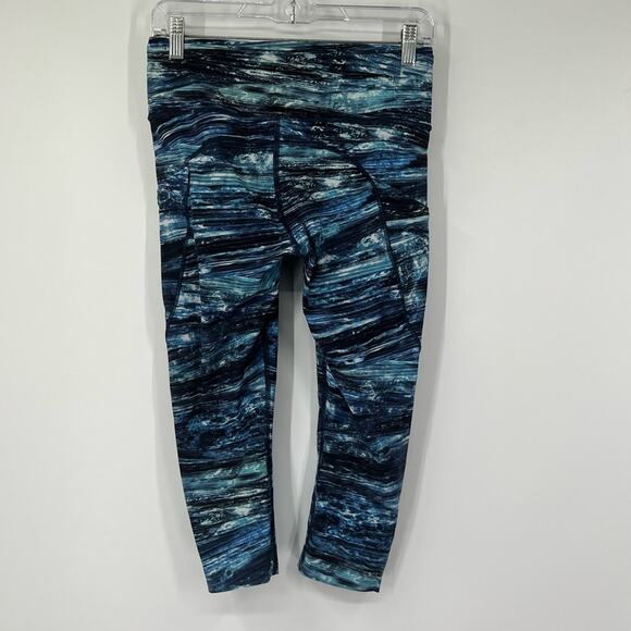 Lululemon Fast & Free Crop II Leggings Nulux 19" in Shorelines Multi Blue - Picture 4 of 6